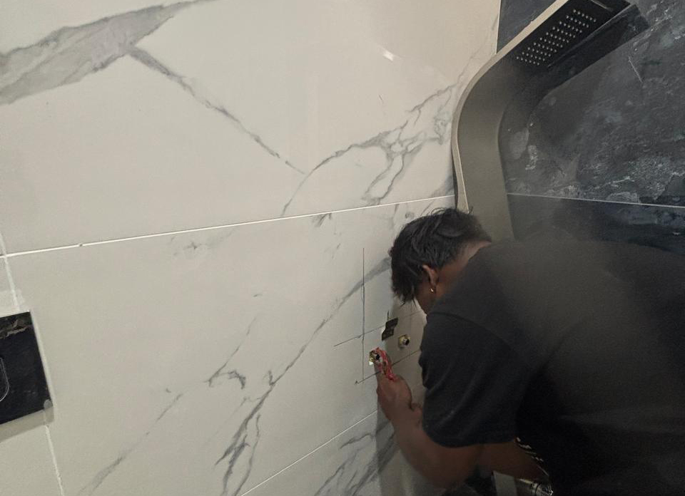Nikhil plumber service in Manapakkam